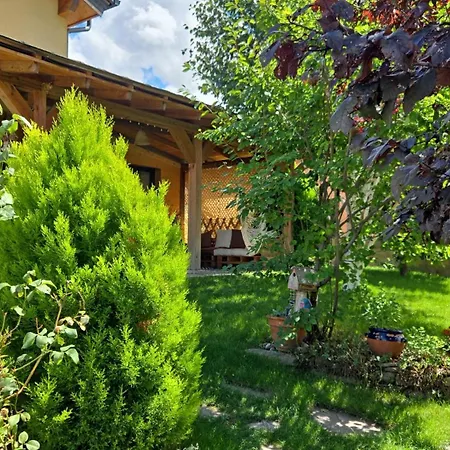 Le Cerdanya 펜션 *